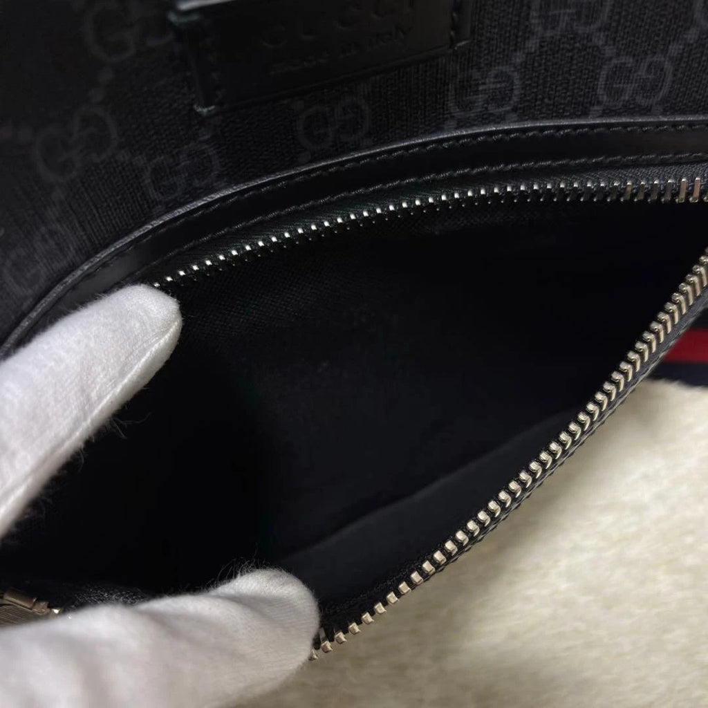 Gucci GG Supreme Sherry Line Shoulder Bag Black | Authentic Men's Bag